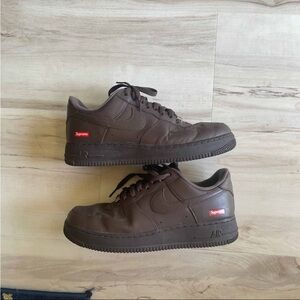Nike Air Force One x Supreme Lows